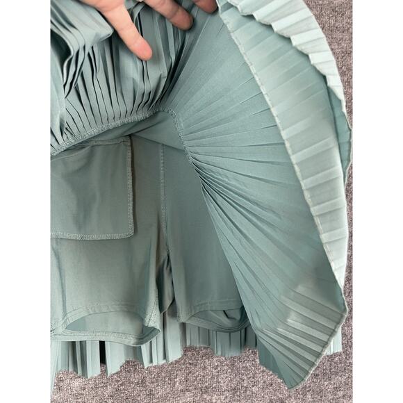 GGBLUE Hixe Sports Golf Set Top L & Skirt M White and Green Bay Leaf's - Picture 5 of 16